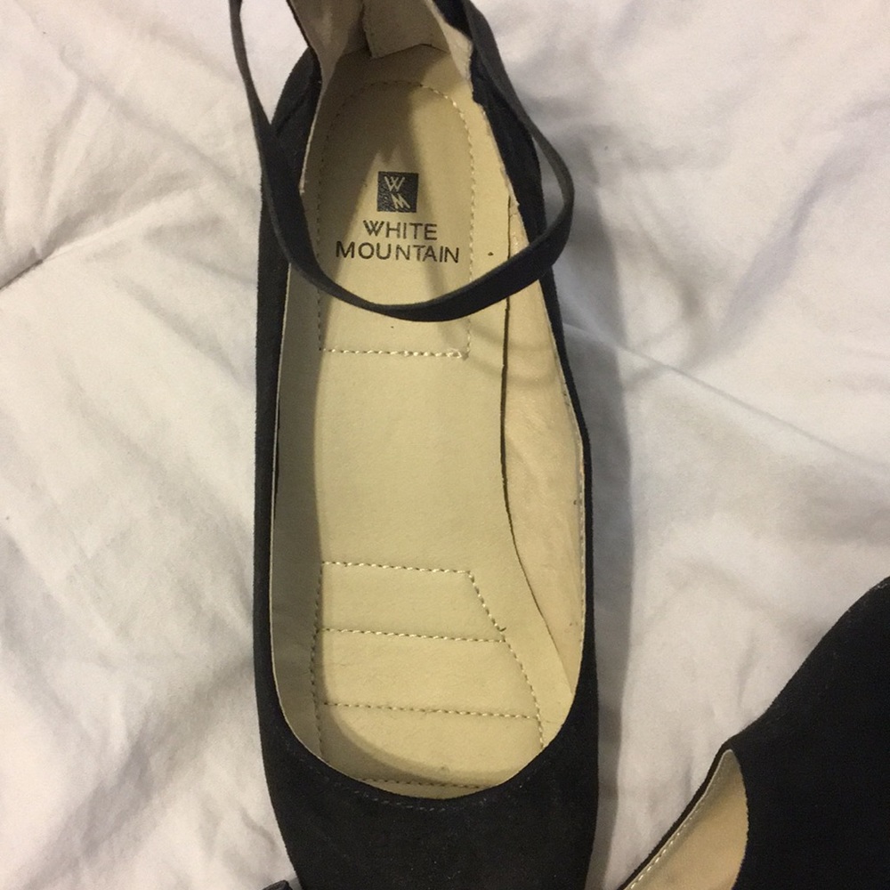 Shoes - Picture 2 of 3